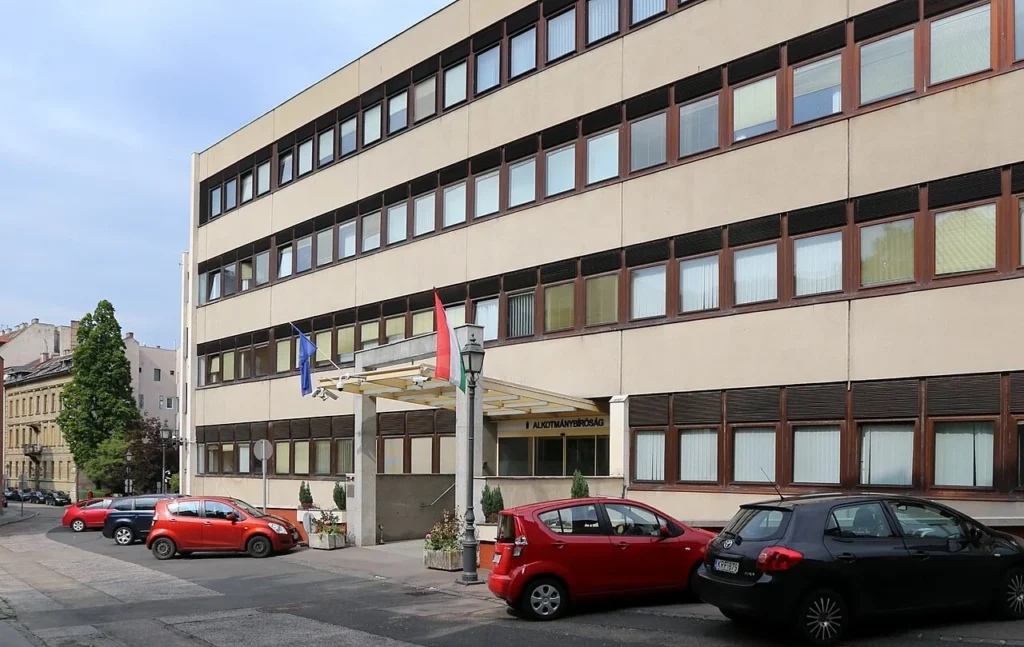 Alaptörvény-ellenes az ásotthalmi rendelet