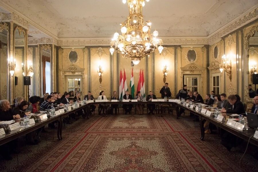 Ismét ülésezett az Emberi Jogi Kerekasztal